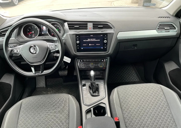 Volkswagen Tiguan cena 92899 przebieg: 99600, rok produkcji 2018 z Gdańsk małe 277